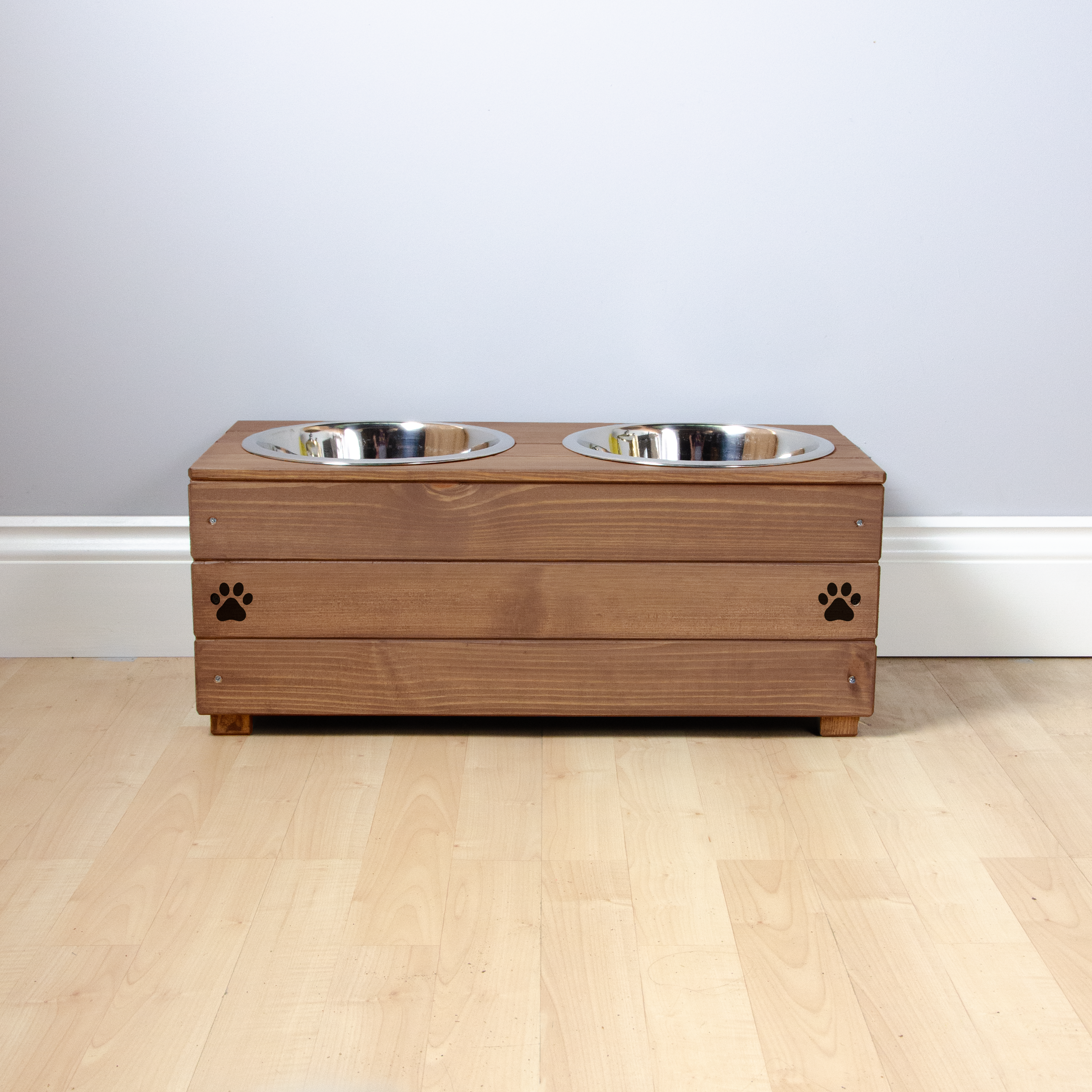 Raised dog 2024 bowls with storage